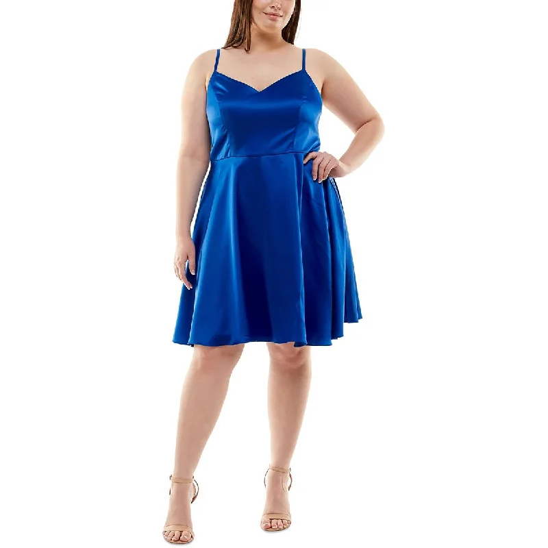 B. Darlin Womens Plus Satin Solid Cocktail and Party Dress